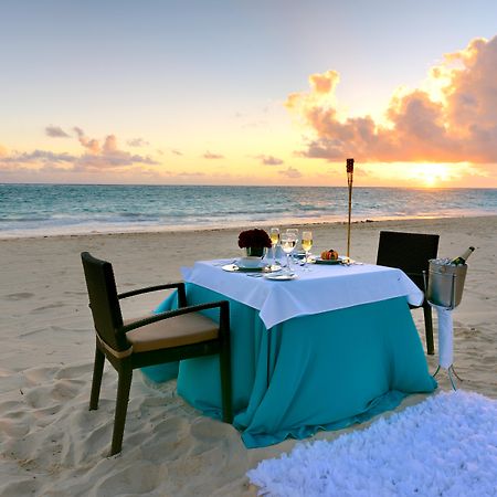 Occidental Punta Cana - All Inclusive Resort - Barcelo Hotel Group Newly Renovated Esterno foto Sunset dinner at the beach