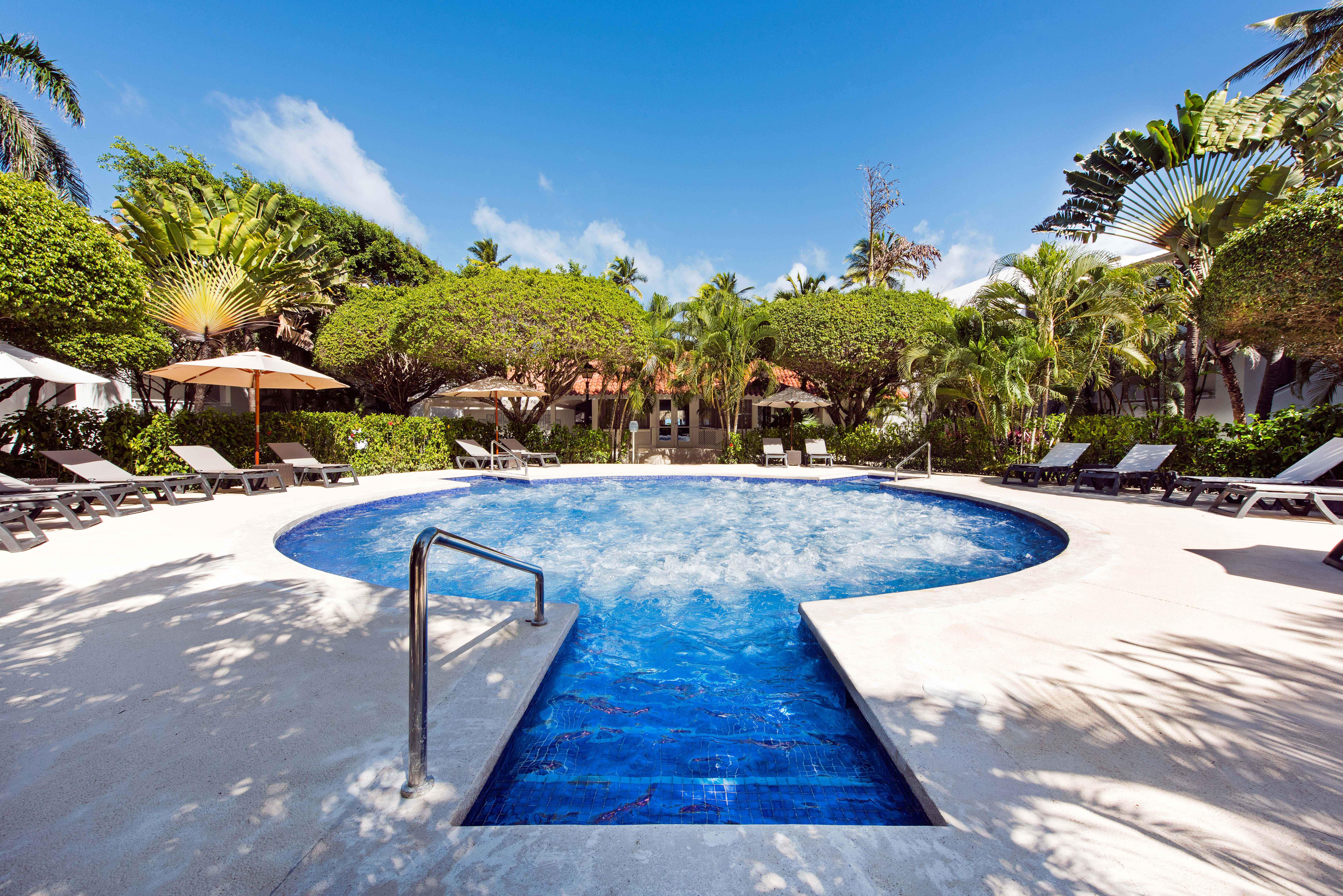 Occidental Punta Cana - All Inclusive Resort - Barcelo Hotel Group Newly Renovated Esterno foto The swimming pool at the hotel