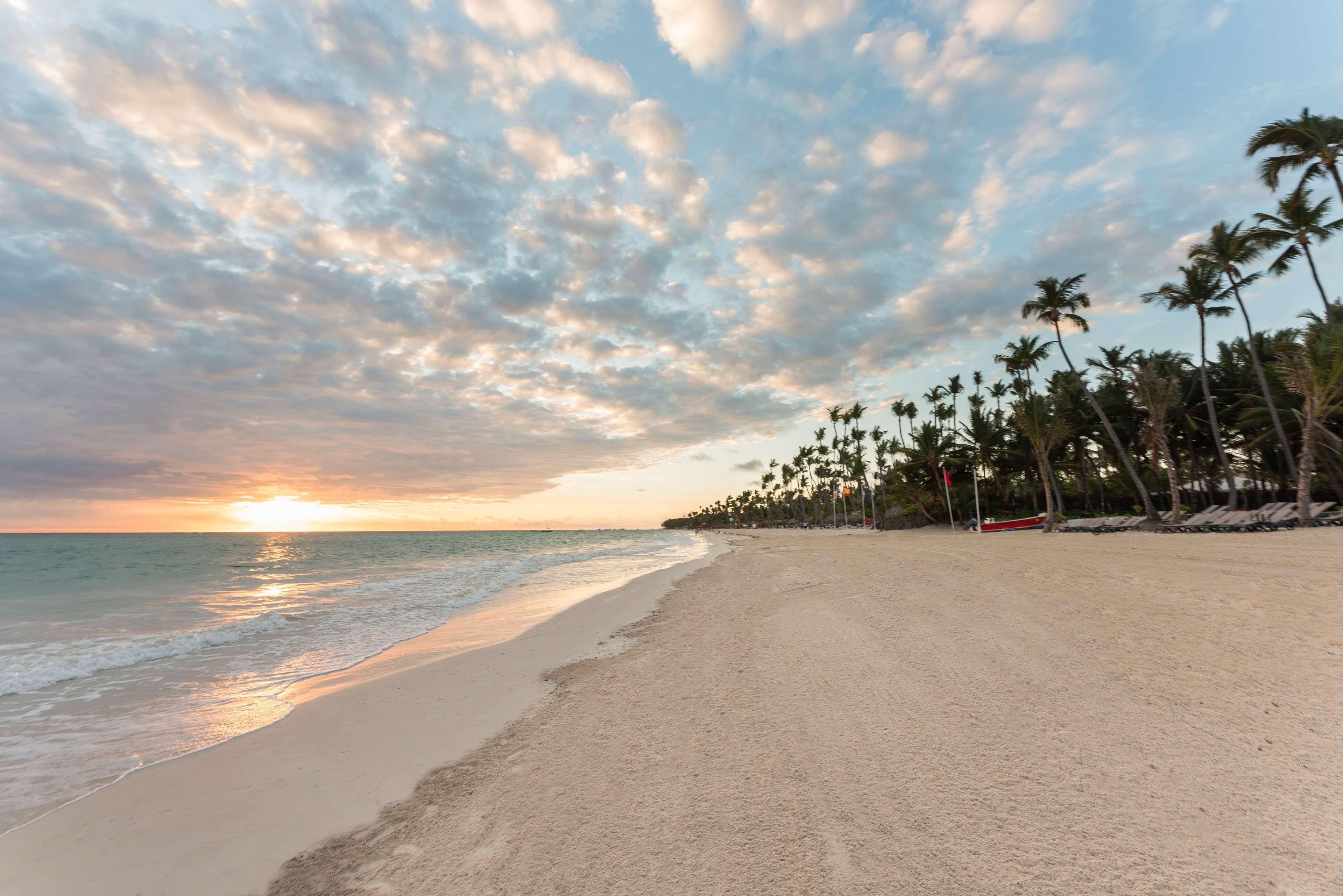 Occidental Punta Cana - All Inclusive Resort - Barcelo Hotel Group Newly Renovated Esterno foto Sunset at Punta Cana