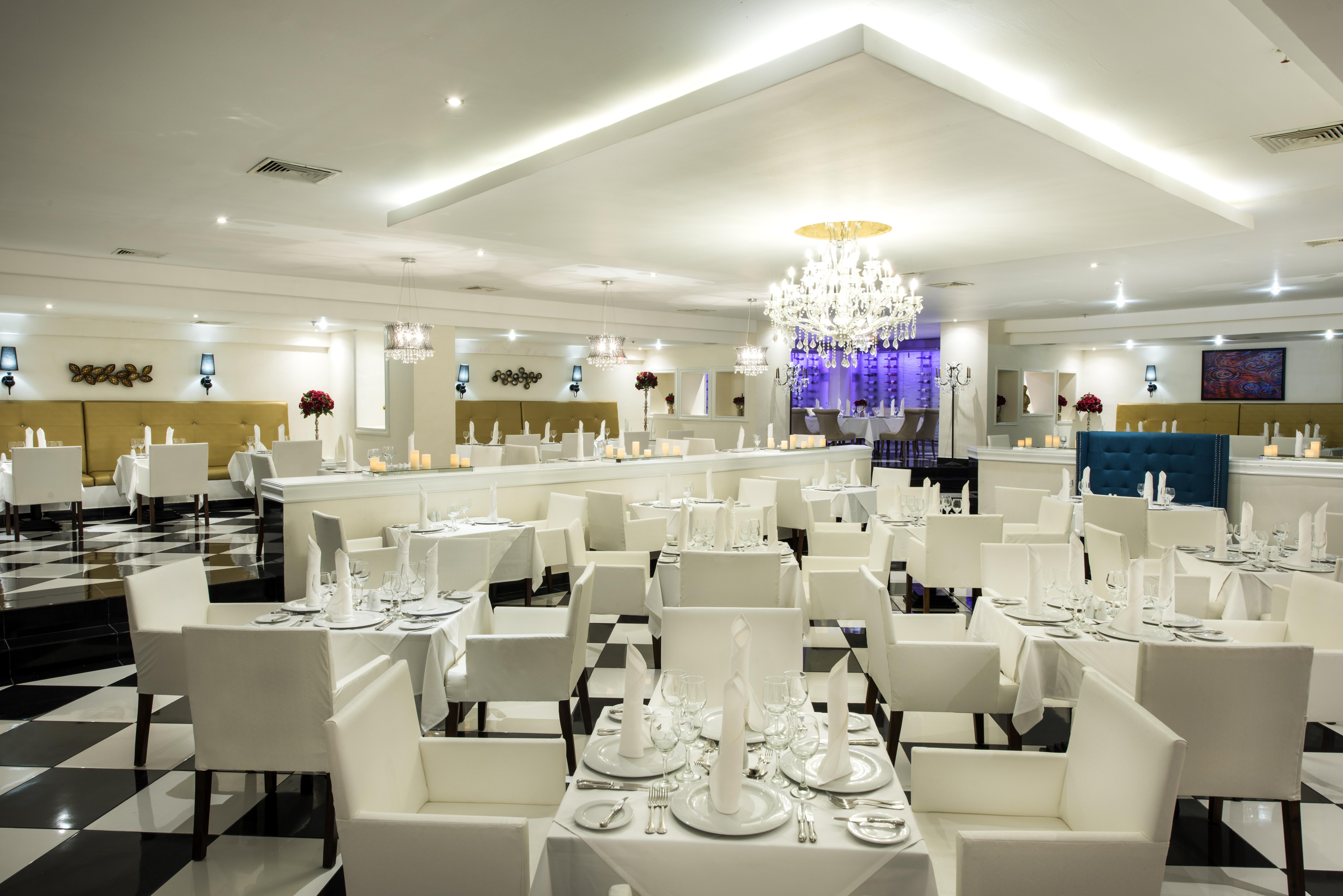 Occidental Punta Cana - All Inclusive Resort - Barcelo Hotel Group Newly Renovated Esterno foto The interior of the restaurant