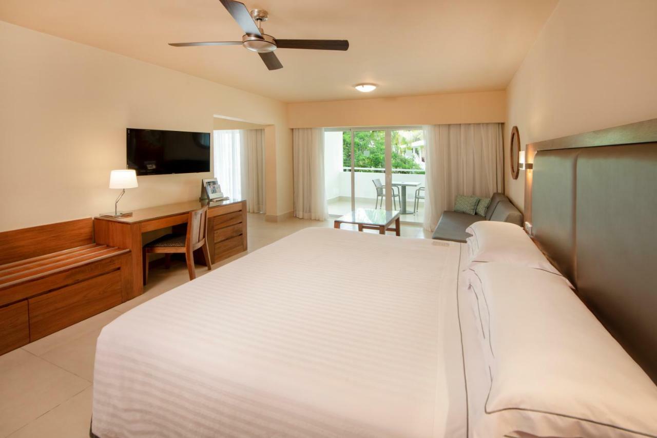 Occidental Punta Cana - All Inclusive Resort - Barcelo Hotel Group Newly Renovated Esterno foto Junior Suite
