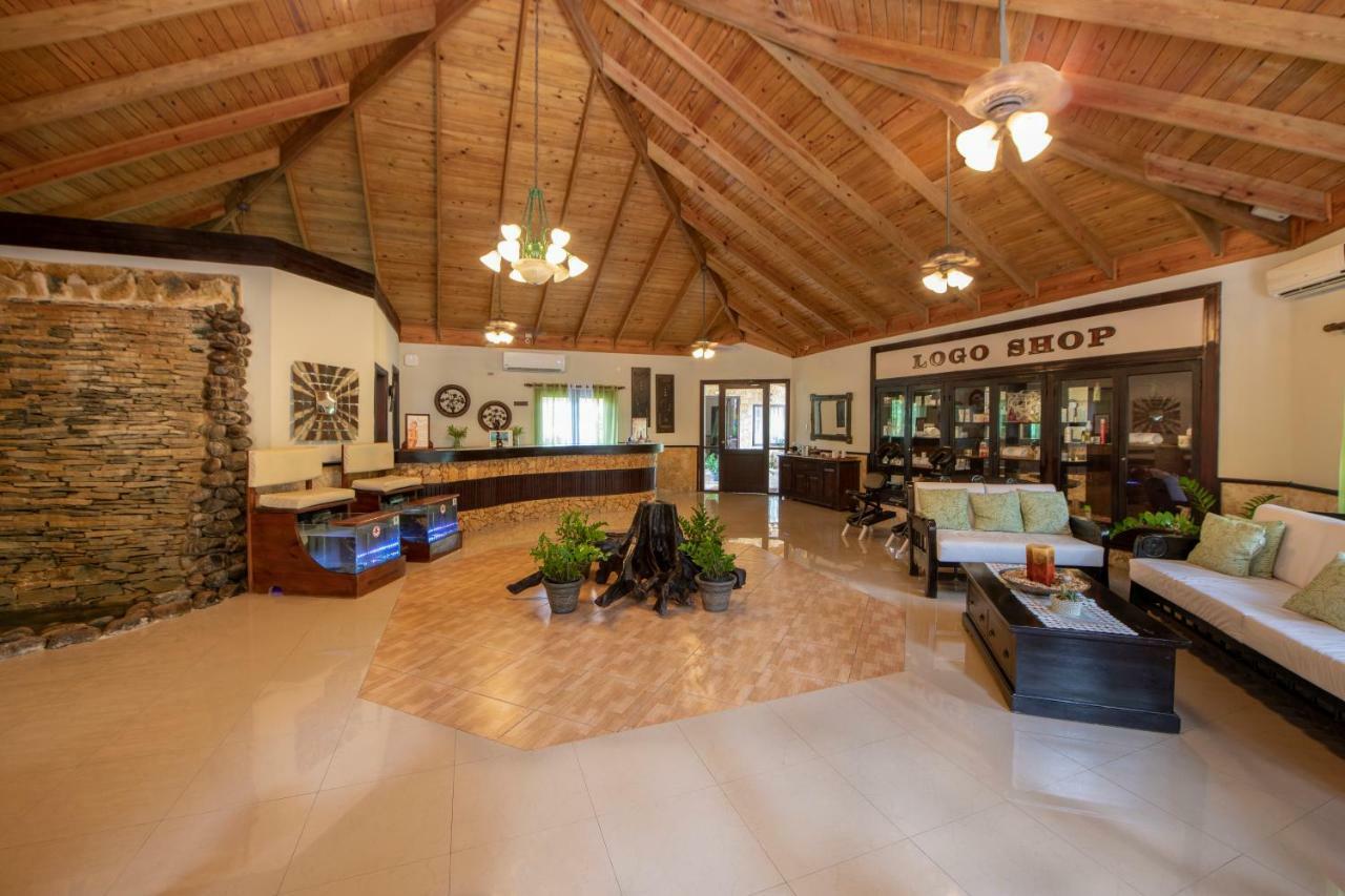 Occidental Punta Cana - All Inclusive Resort - Barcelo Hotel Group Newly Renovated Esterno foto The lobby of the hotel